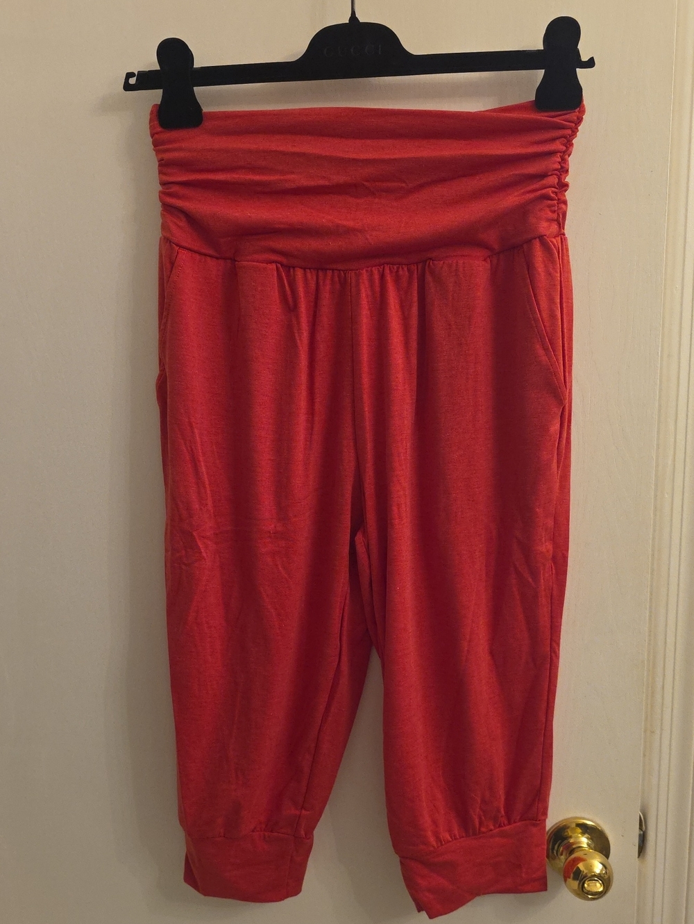 HALARA Red Fold-Over Waist Capri Pants